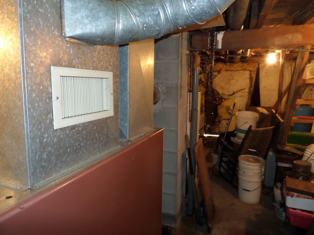 204 Ireland Street Chesterfield, MA 01084 - Photo 20 of 25 a view of hallway