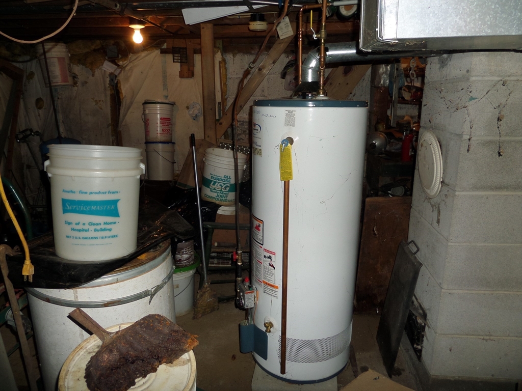 204 Ireland Street Chesterfield, MA 01084 - Photo 21 of 25 a utility room with dryer and washer