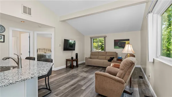 $280,000 | 993 Williamsburg Circle, Warwick, RI 02886