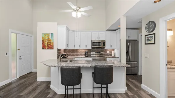 $280,000 | 993 Williamsburg Circle, Warwick, RI 02886