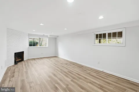 $4,600 | 7821 Cayuga Avenue, Bethesda, MD 20817