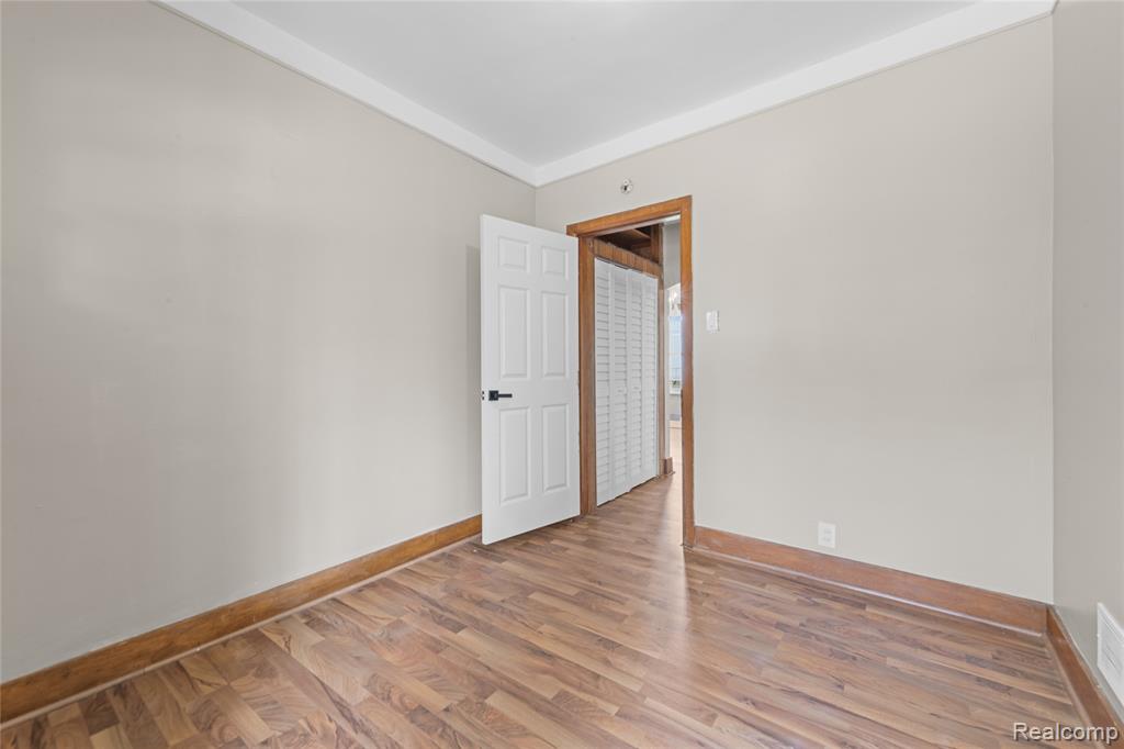 21855 Schoenherr Road Warren, MI 48089 - Photo 11 of 41