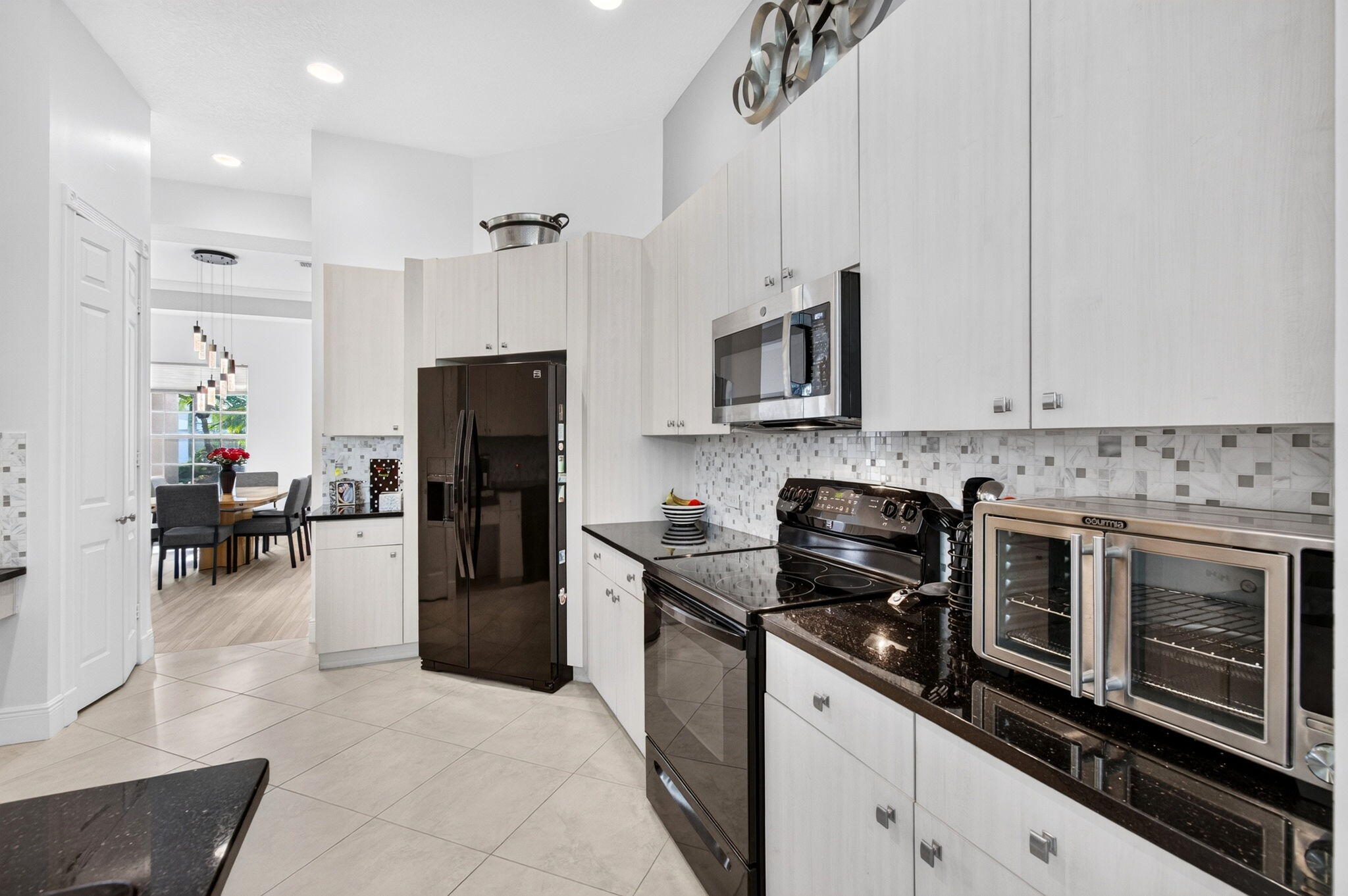 8969 Torcello Way Boynton Beach, FL 33472 - Photo 7 of 64 23-web-or-mls-055_DSC_3472