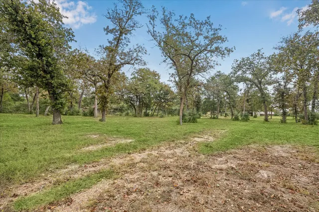 $481,000 | 6618 Stokes Road, Bellville, TX 77418
