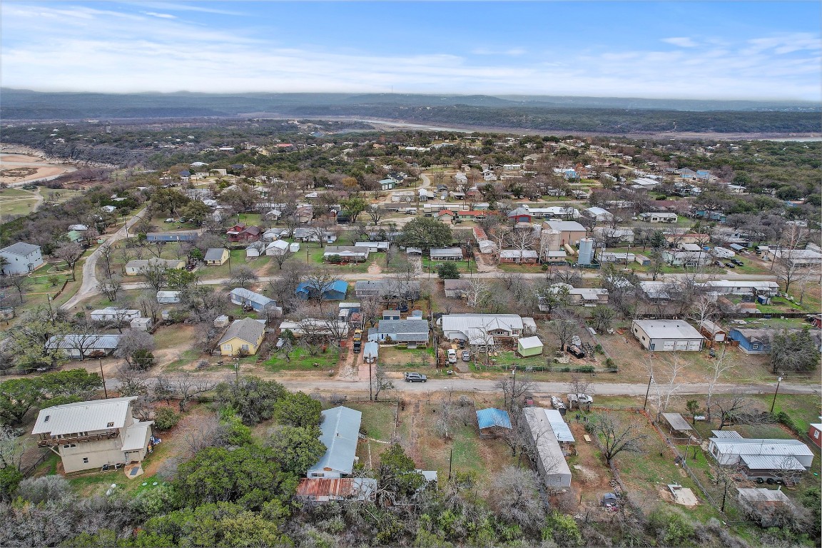 205 Singleton Drive Spicewood, TX 78669 - Photo 11 of 34