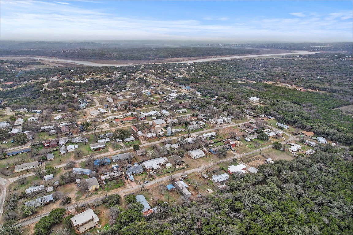 205 Singleton Drive Spicewood, TX 78669 - Photo 13 of 34