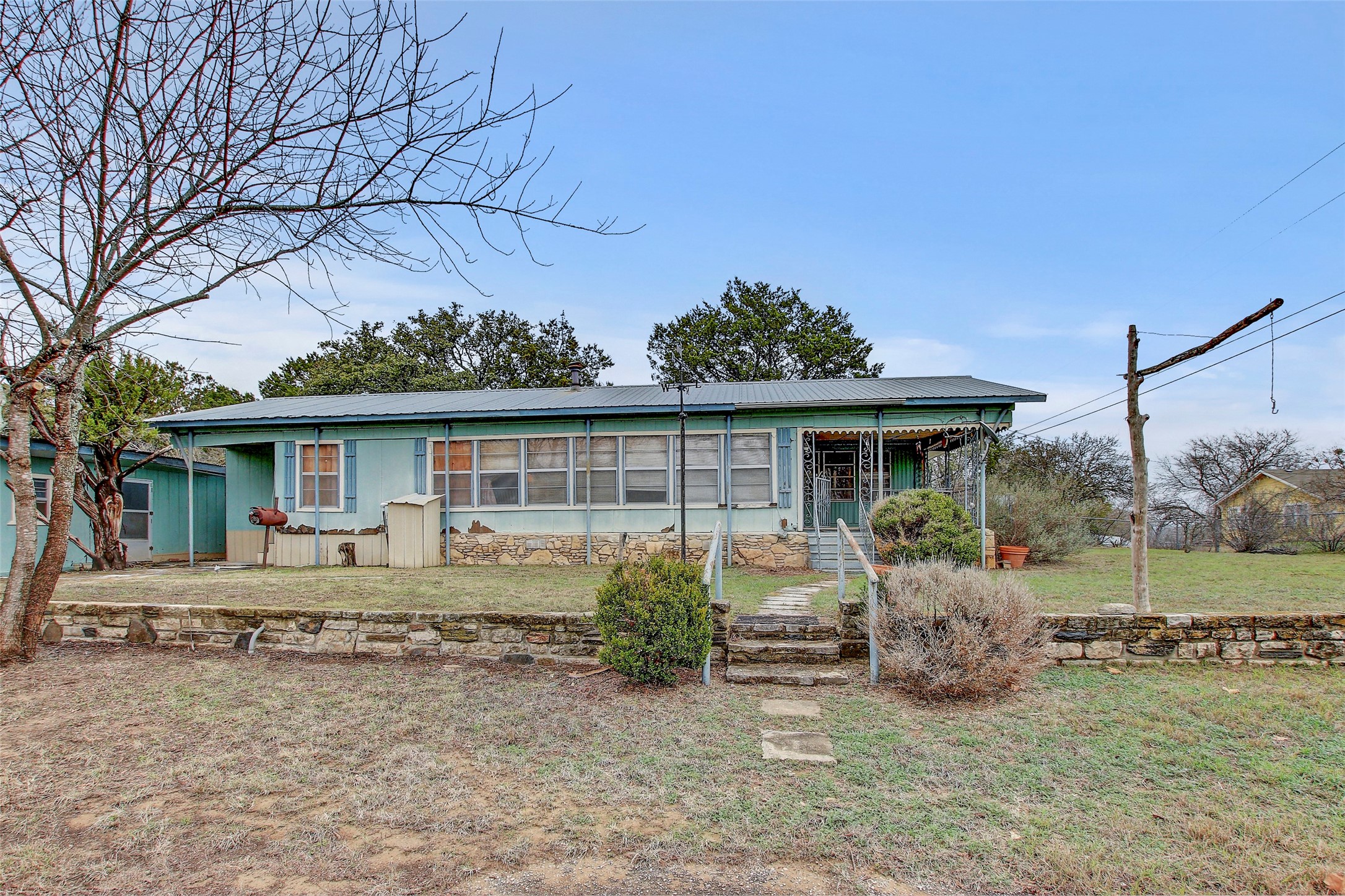 205 Singleton Drive Spicewood, TX 78669 - Photo 17 of 34