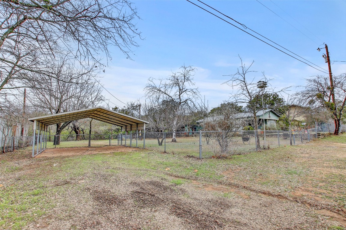 205 Singleton Drive Spicewood, TX 78669 - Photo 18 of 34