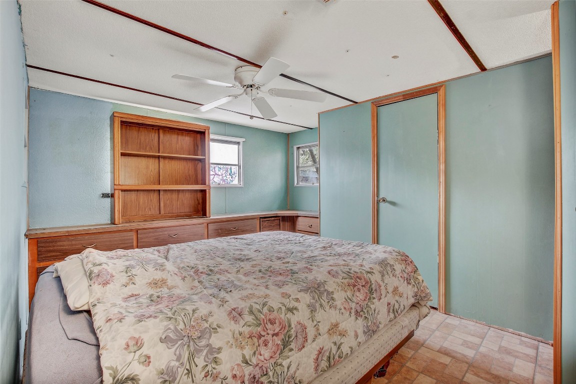 205 Singleton Drive Spicewood, TX 78669 - Photo 29 of 34