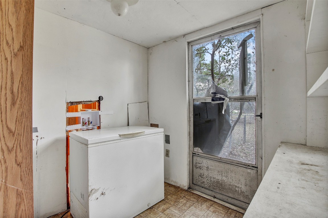 205 Singleton Drive Spicewood, TX 78669 - Photo 31 of 34