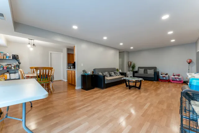 $269,900 | 1132 East Randville Drive, Unit 2H, Palatine, IL 60074