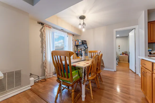 $269,900 | 1132 East Randville Drive, Unit 2H, Palatine, IL 60074