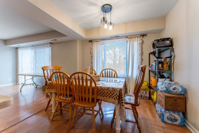 $269,900 | 1132 East Randville Drive, Unit 2H, Palatine, IL 60074