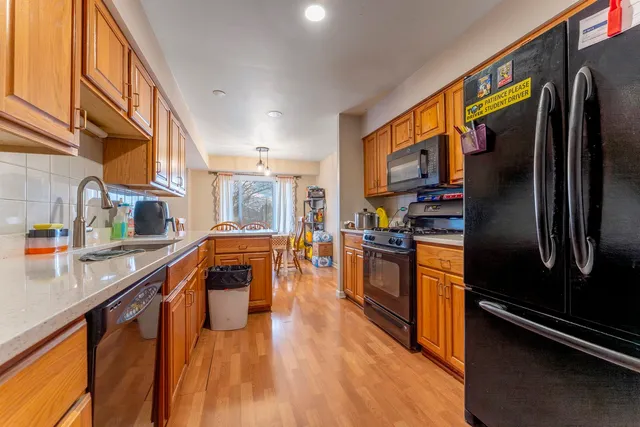 $269,900 | 1132 East Randville Drive, Unit 2H, Palatine, IL 60074