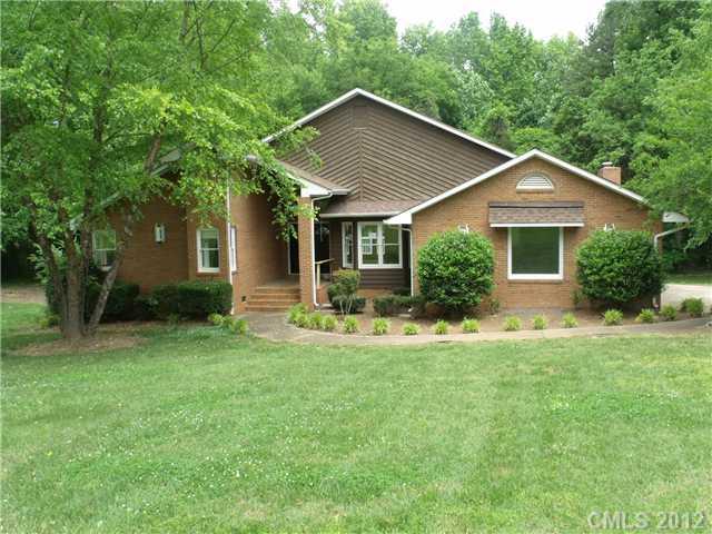 6008 Palomino Ridge Matthews, NC 28104 - Photo 1 of 16 Gallery Image 1