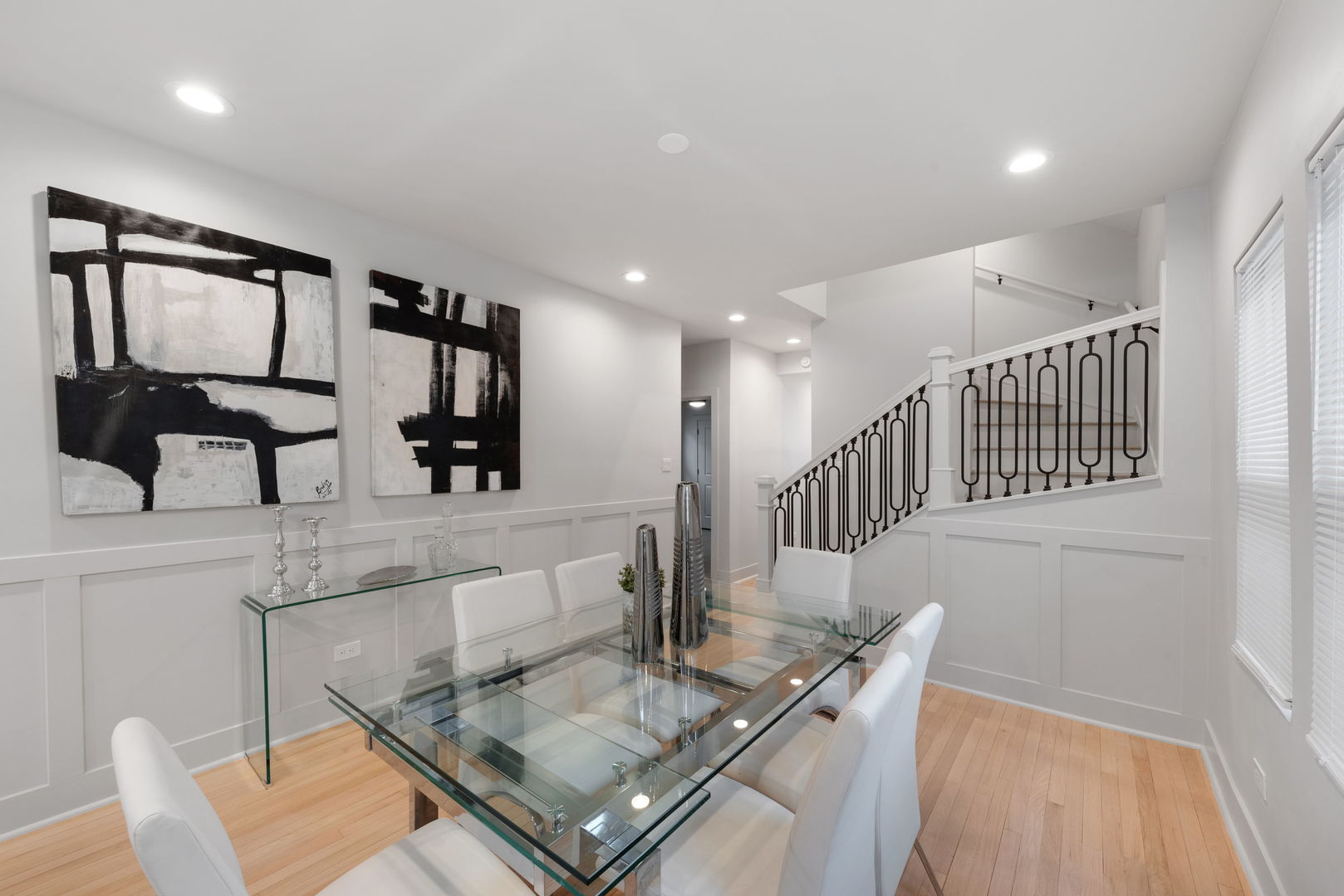 9319 South Racine Avenue Chicago, IL 60620 - Photo 7 of 29 Gallery Image 7