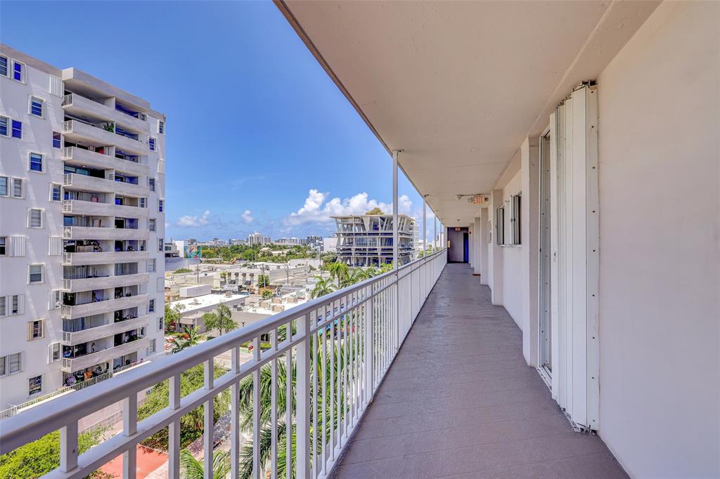1300 Lincoln Road, Unit D804 Miami Beach, FL 33139 - Photo 22 of 30