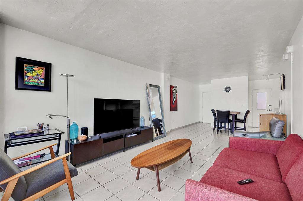 1300 Lincoln Road, Unit D804 Miami Beach, FL 33139 - Photo 10 of 30