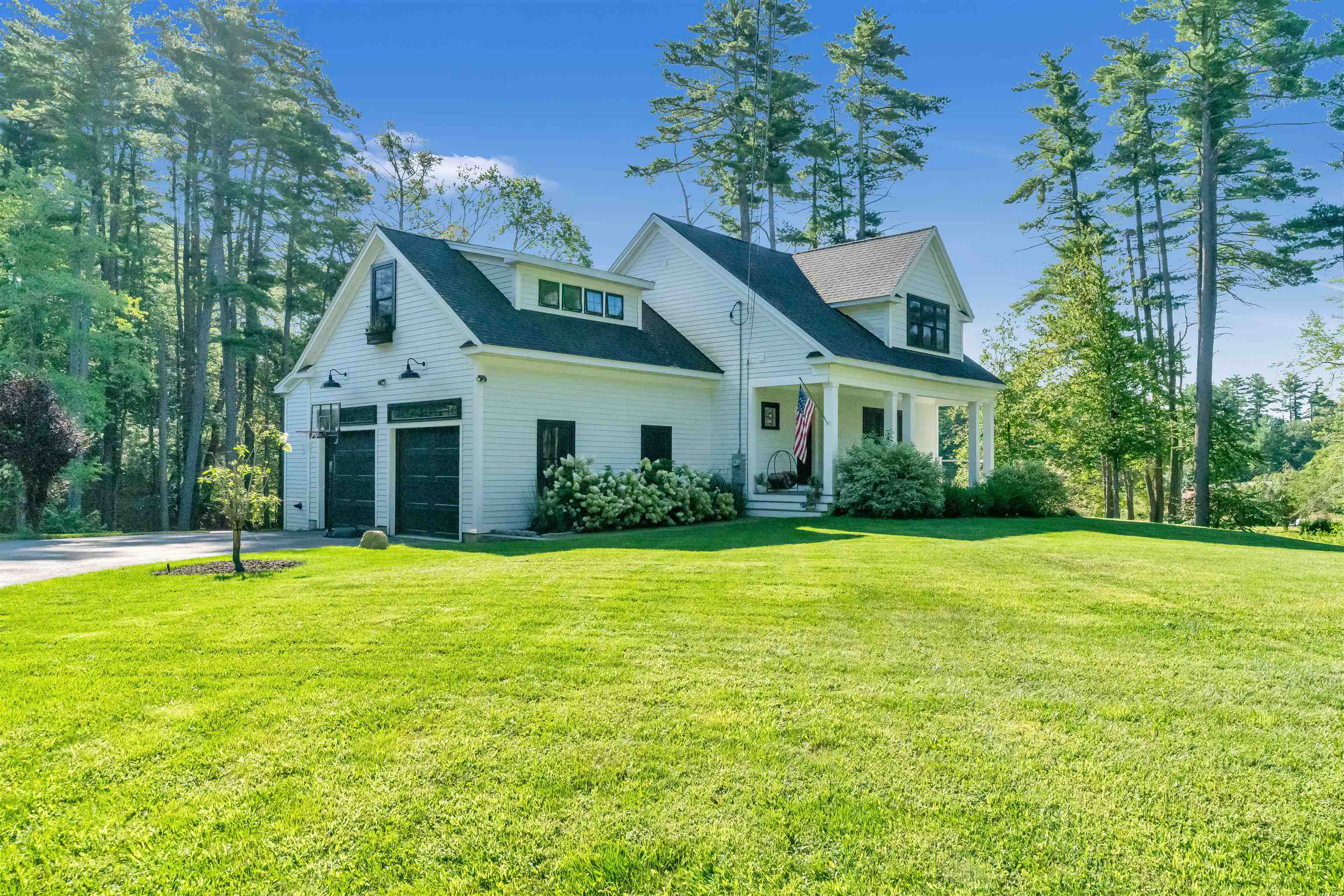 295 Chases Pond Road York, ME 03909 - Photo 2 of 48 Gallery Image 2