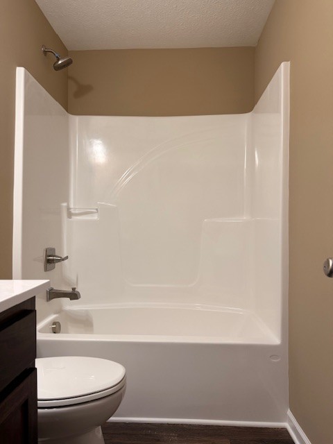 403 South High Street Tullahoma, TN 37388 - Photo 16 of 17 a bathroom with a bathtub and a toilet