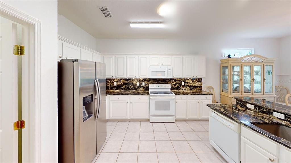 13126 Southeast 93rd Terrace Road Summerfield, FL 34491 - Photo 14 of 70