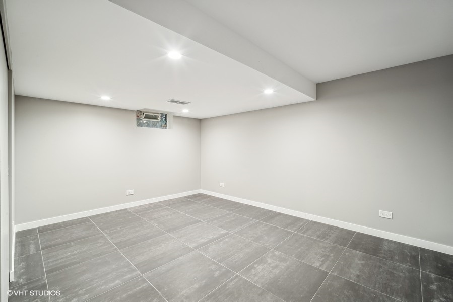 528 Glendale Road Glenview, IL 60025 - Photo 14 of 14