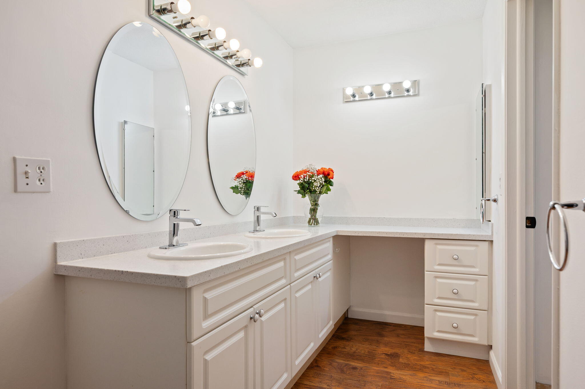 5701 Camino Del Sol, Unit 104 Boca Raton, FL 33433 - Photo 16 of 34 master bathroom