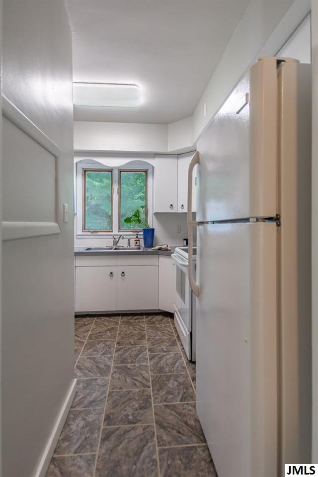 2229 West Parnall Road Jackson, MI 49201 - Photo 14 of 27 Photo 14