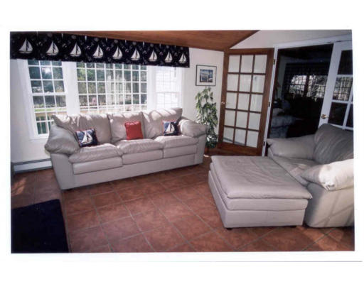 6 Kimberly Road Scituate, MA 02066 - Photo 2 of 5 Gallery Image 2