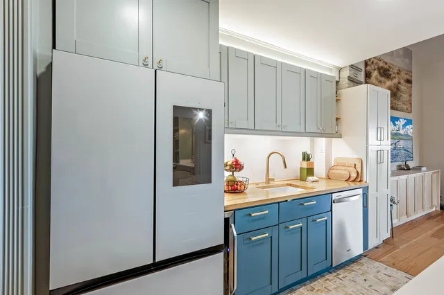 $1,350,000 | 50 Puu Anoano Street, Unit 1704, Lahaina, HI 96761