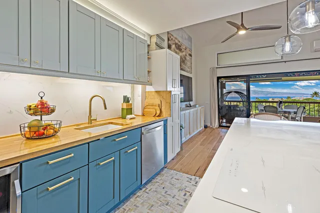 $1,350,000 | 50 Puu Anoano Street, Unit 1704, Lahaina, HI 96761