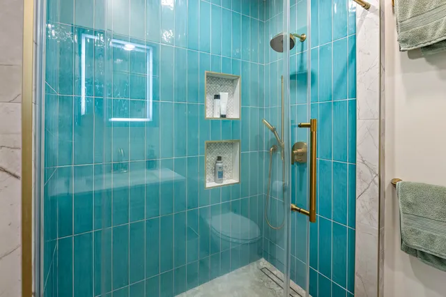 $1,350,000 | 50 Puu Anoano Street, Unit 1704, Lahaina, HI 96761