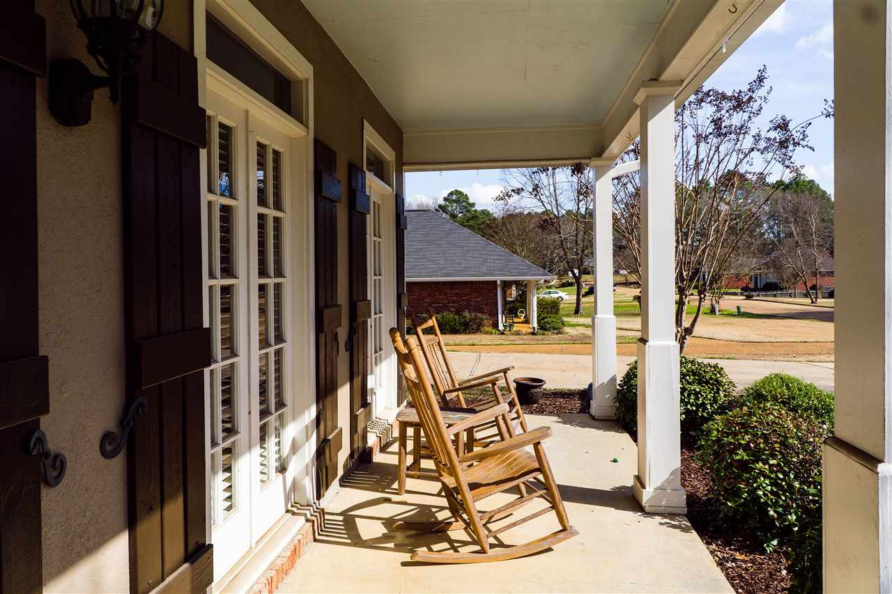 148 Oak Ridge Circle Madison, MS 39110 - Photo 2 of 28 Photo 2