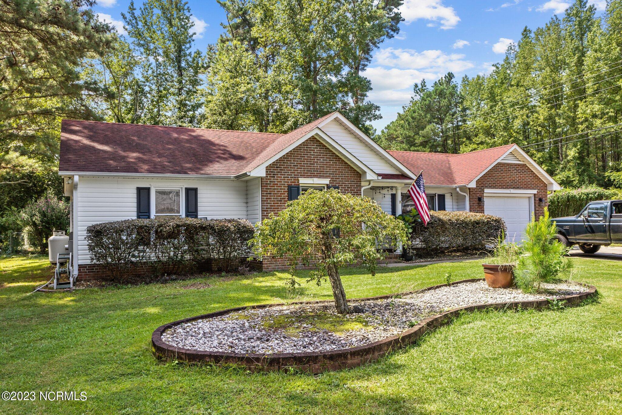102 Overton Road Raeford, NC 28376 - Photo 24 of 33 24-web-or-mls-707A9480