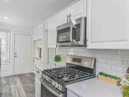 $190,000 | 5528 Woodland Avenue, Kansas City, MO 64110