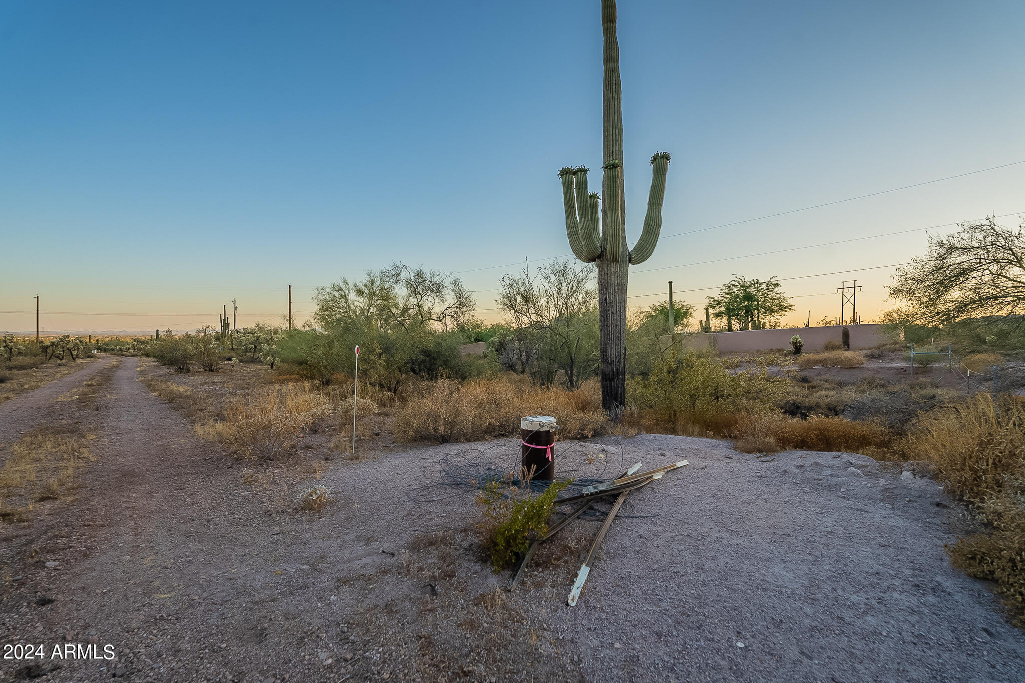 0 North Cortez Road, Unit LOT 1 Apache Junction, AZ 85119 - Photo 24 of 27 a view of a bench in a backyard