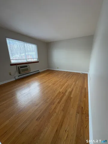 $1,800 | 273 Queen Street, Unit 17C, Southington, CT 06489