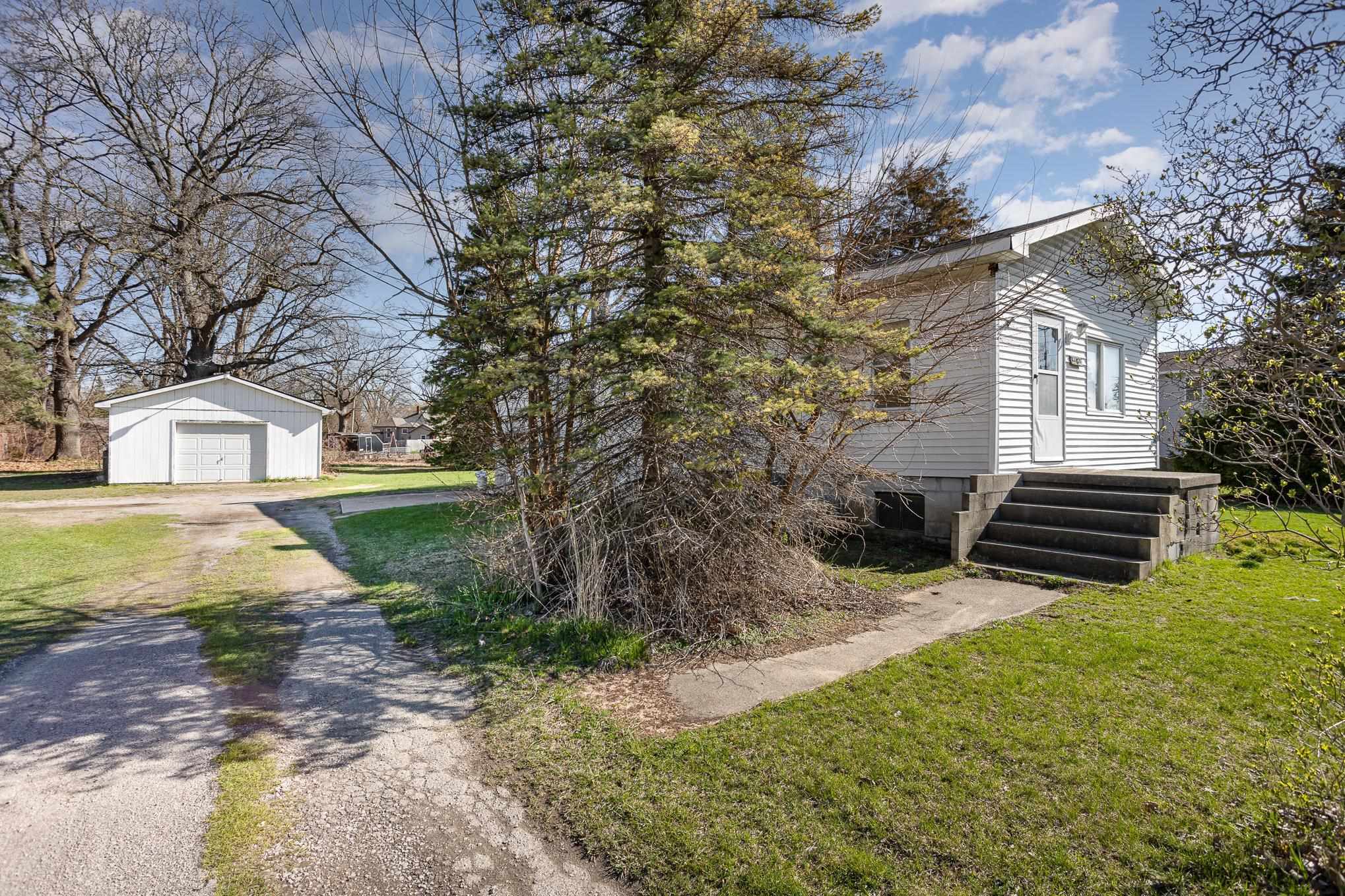 3383 Wheeler Road Bay City, MI 48706 - Photo 1 of 17 Gallery Image 1