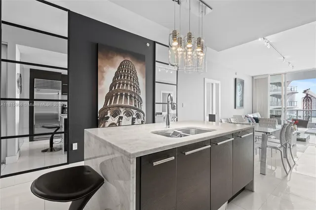 $5,000 | 900 Biscayne Boulevard, Unit 2408, Miami, FL 33132