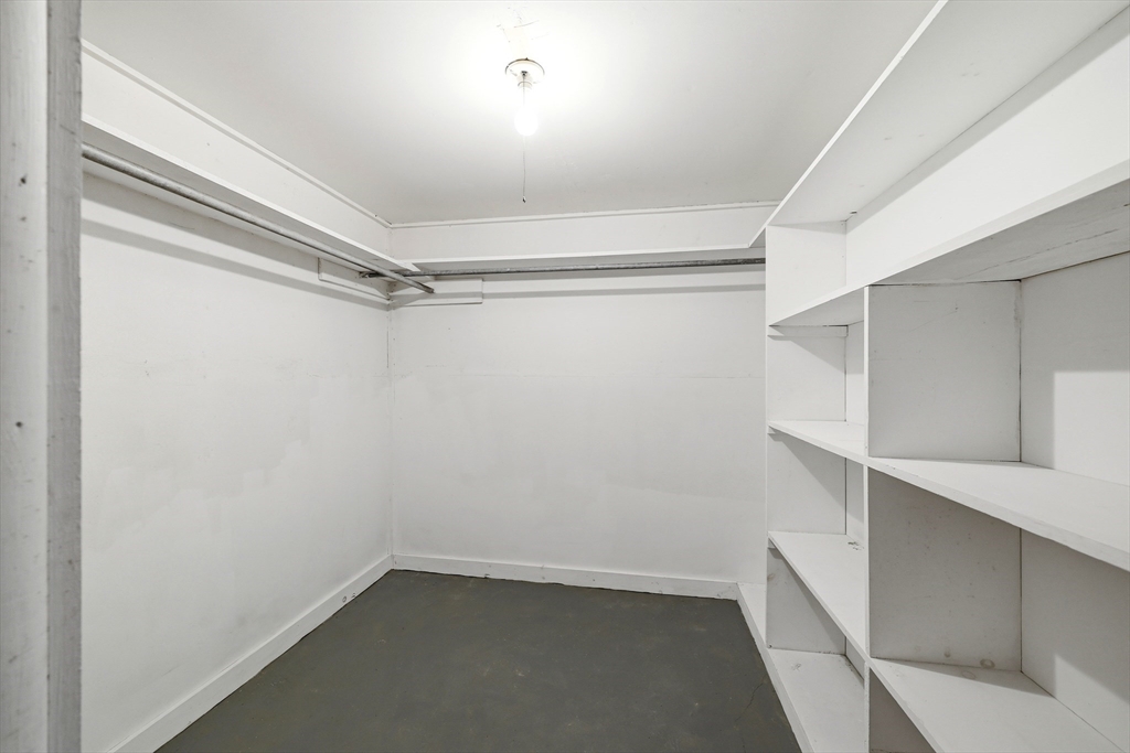 1303 Plumtree Road Springfield, MA 01119 - Photo 34 of 39 Gallery Image 34