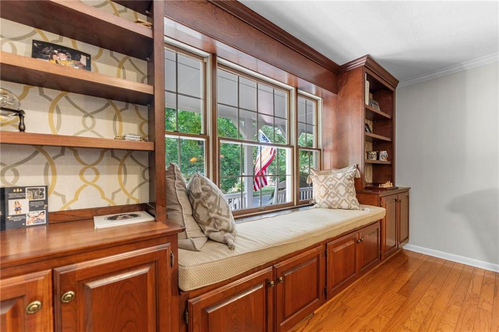 829 Ridgefield Avenue Pittsburgh, PA 15216 - Photo 23 of 50 a view of a kitchen with a large window
