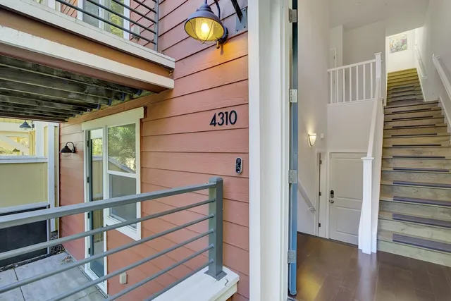 a view of walk in closet