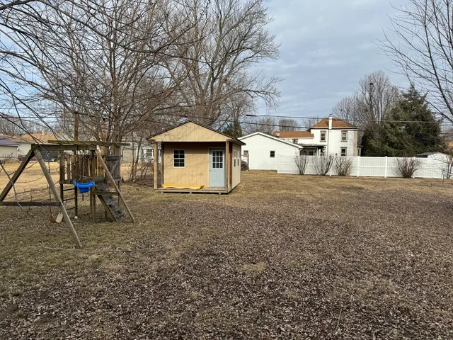 $199,900 | 612 15th Avenue, Sterling, IL 61081