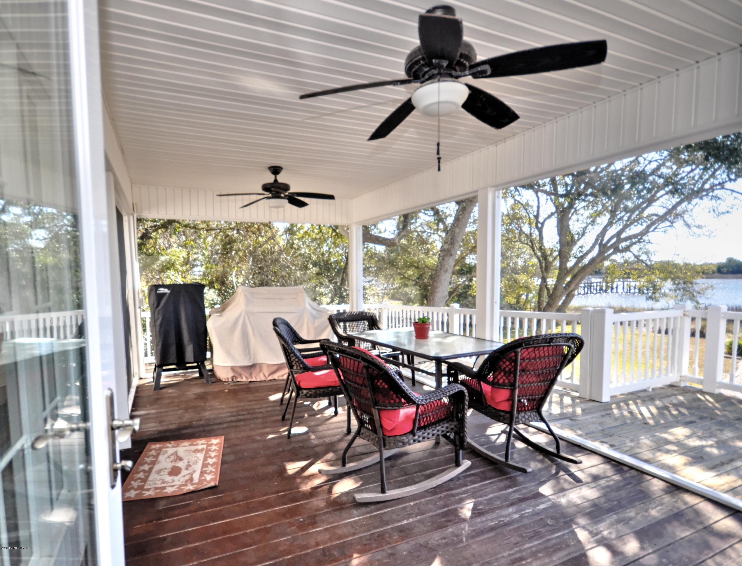 6835 Roberta Road Southwest Ocean Isle Beach, NC 28469 - Photo 23 of 59 Screened Porch