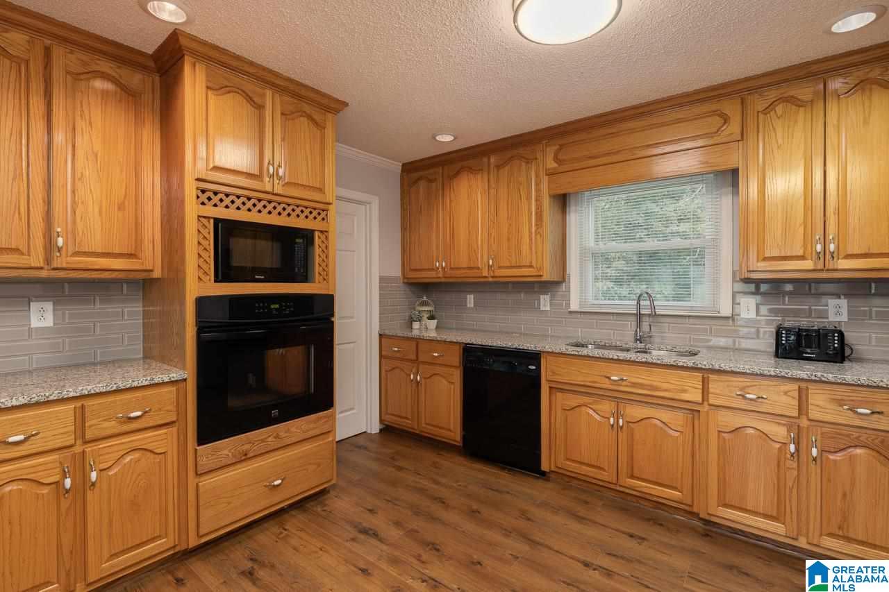7516 15th Street Road Bessemer, AL 35023 - Photo 11 of 36