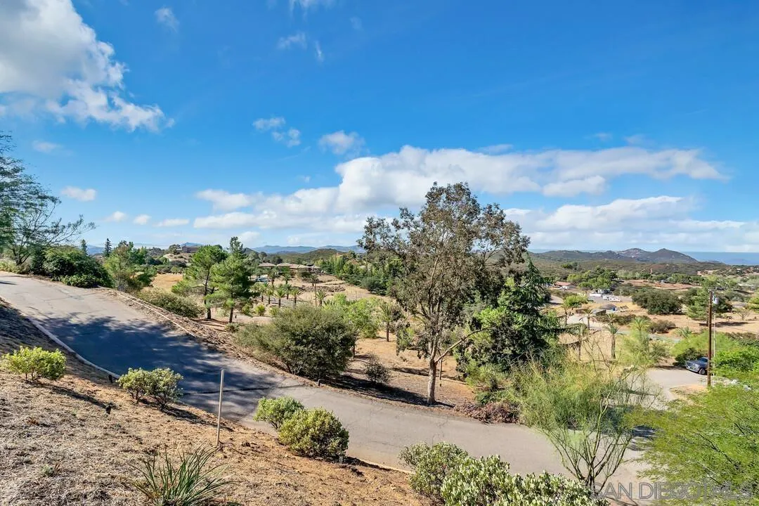 23611-13 Old Ranch Road Alpine, CA 91901 - Photo 19 of 25 a view of a city
