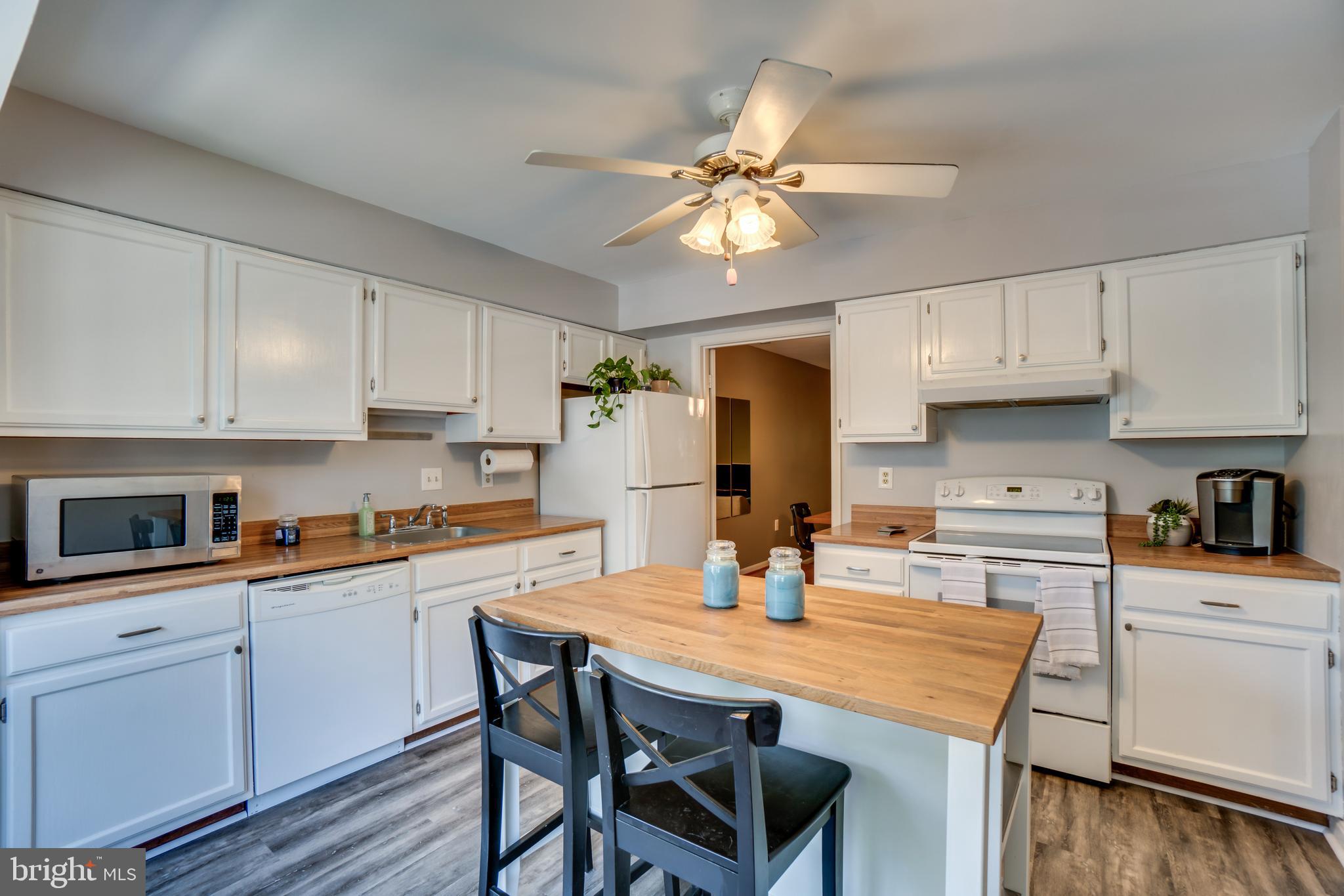 7383 Stream Way Springfield, VA 22152 - Photo 8 of 30 Open Kitchen