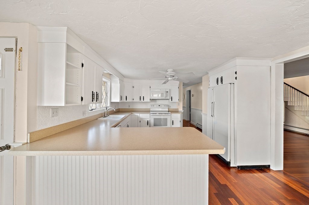 334 Rock Island Road Quincy, MA 02169 - Photo 9 of 42 Gallery Image 9