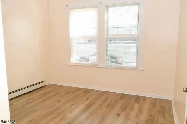 $1,850 | 289 Hobson Street, Unit 1, Newark, NJ 07112