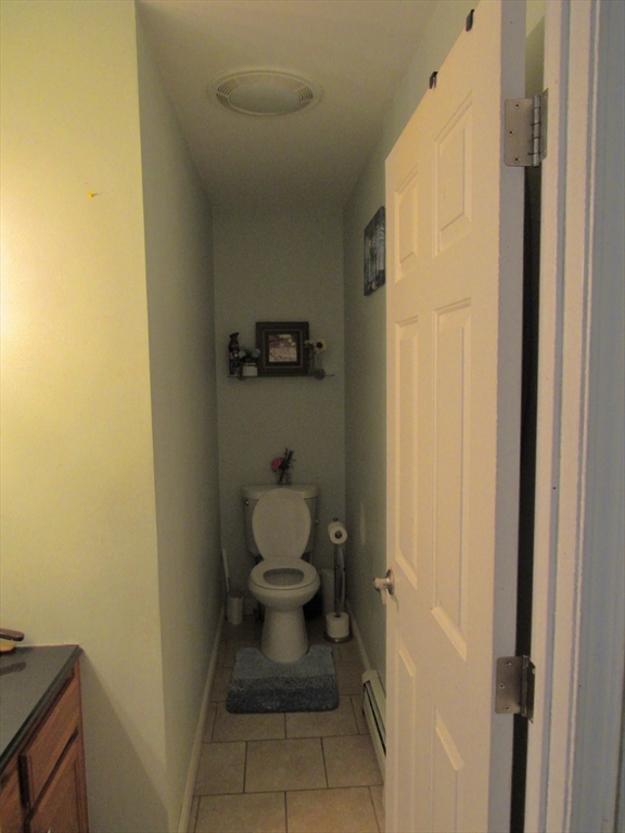 20 B Edgeworth Street Worcester, MA 01605 - Photo 11 of 33